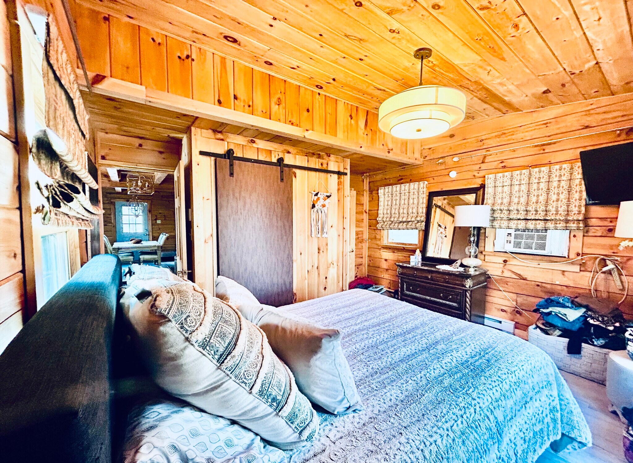 Building Photo - 93 Shepard Ave