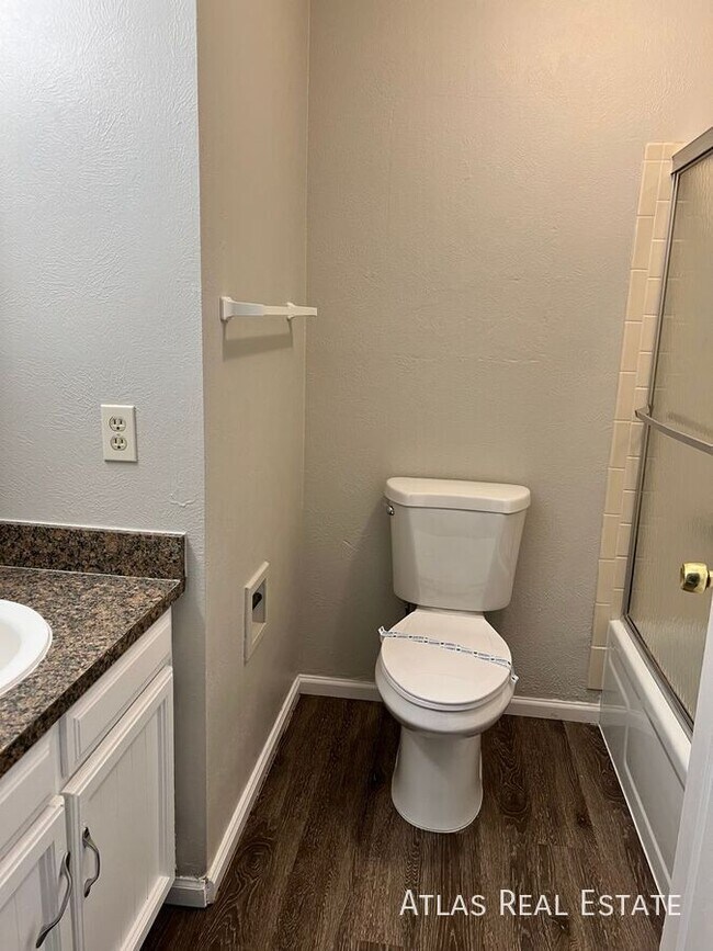 Building Photo - 5361 S Truckee Ct