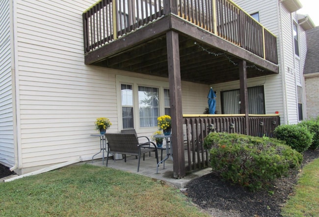 Building Photo - 2 Harrogate Ct
