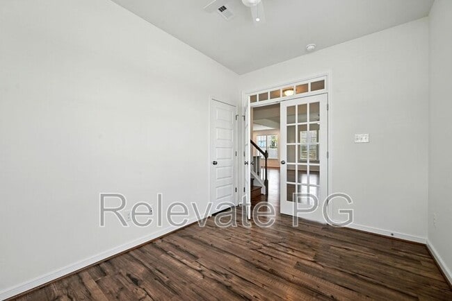 Building Photo - 9893 Honeybee Dr