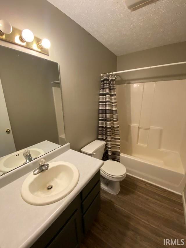 Building Photo - 1128 W Hornbeam Cir