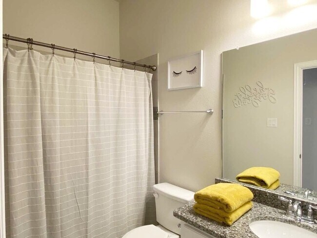 Building Photo - 2612 Cathedral Dr