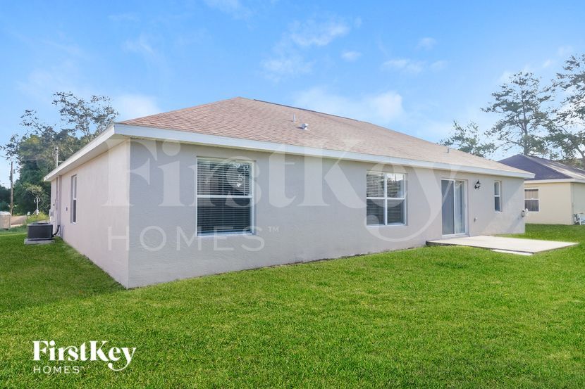 Building Photo - 11040 Red Coach St