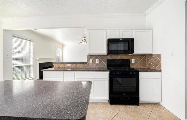 Building Photo - 17811 Scrub Oak Dr