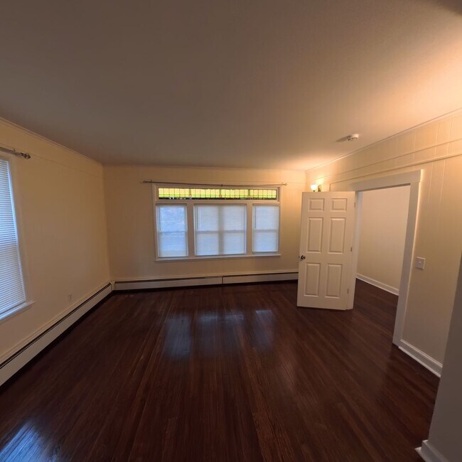 Building Photo - 140-142 Lorraine St