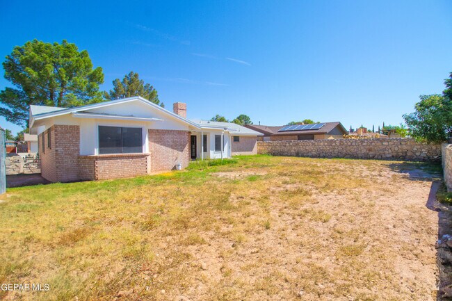 Building Photo - 11240 Warcloud Ave