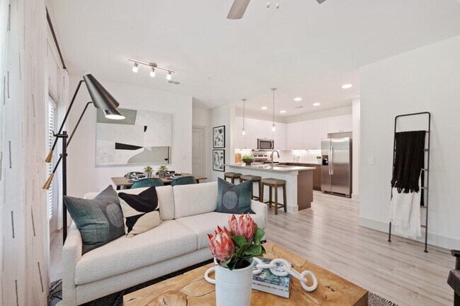 Building Photo - Don’t Miss Out | 6 Weeks Free + Prime Location!