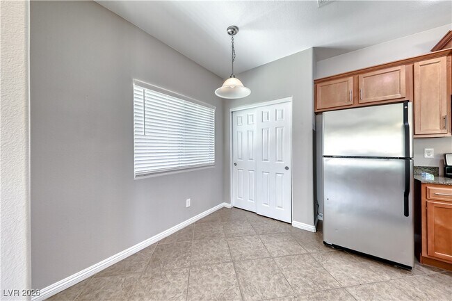 Building Photo - 2359 Koho Dr