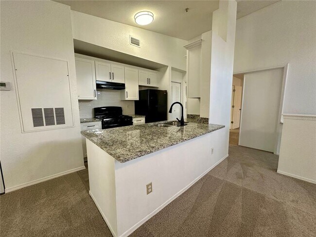 Building Photo - 1606 Columbia Arms Cir