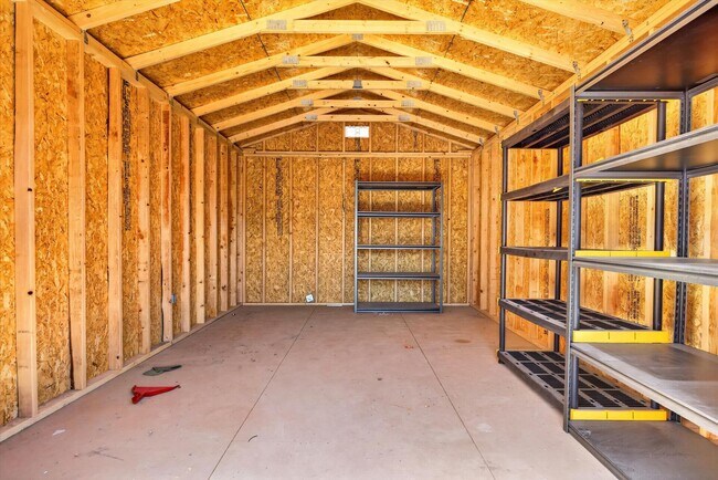 Building Photo - 2413 Agua Fria Dr NE