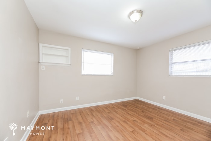 Building Photo - 5828 Wiltshire St