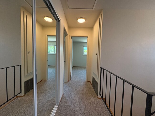 Building Photo - Charming Palo Alto Home with Beautiful Lan...