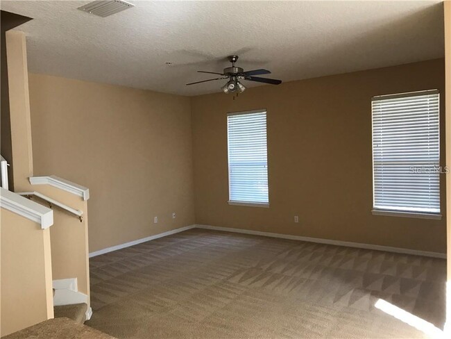 Building Photo - 10870 Spider Lily Dr