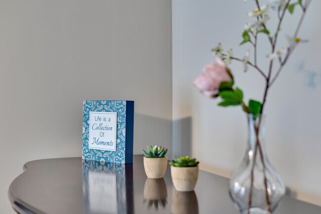 Building Photo - 764 Mary Ln