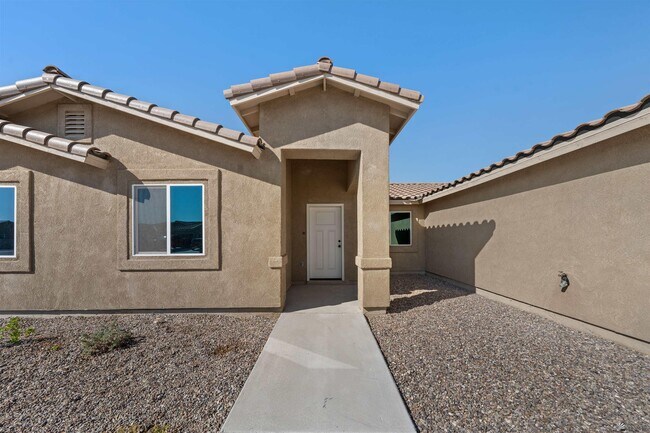 Building Photo - 7272 E 45th St