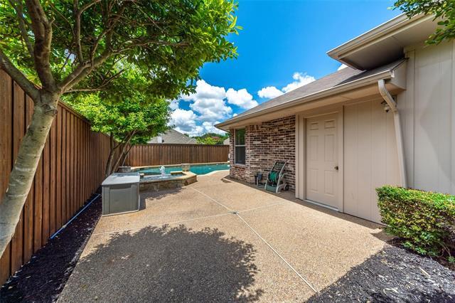 Building Photo - 10616 Red Cedar Dr