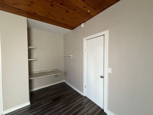 Building Photo - 527 Nevada St