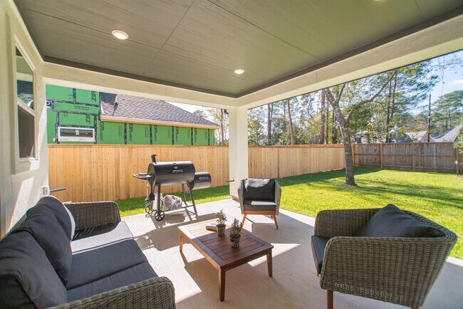 Building Photo - 71 Perennial Cyn Dr