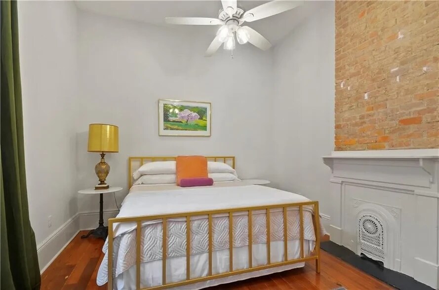 Building Photo - 435 Bouny St