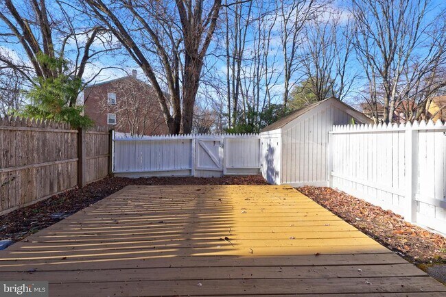 Building Photo - 15256 Waterwheel Terrace