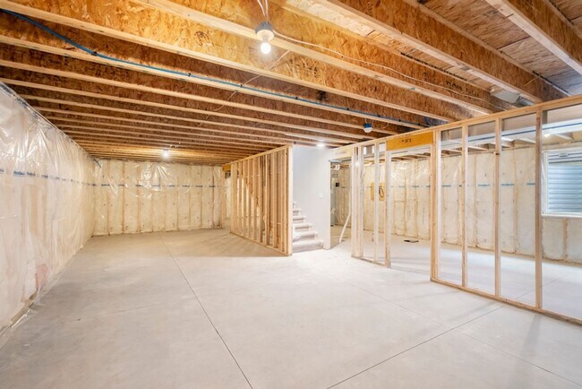 Building Photo - 127 Axlewood Dr