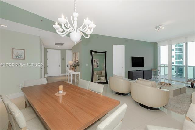 Building Photo - 16001 Collins Ave