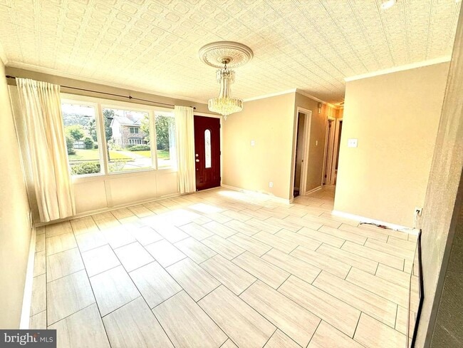 Building Photo - 5413 Ives Pl