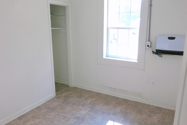 Building Photo - 216 Bonita Ln