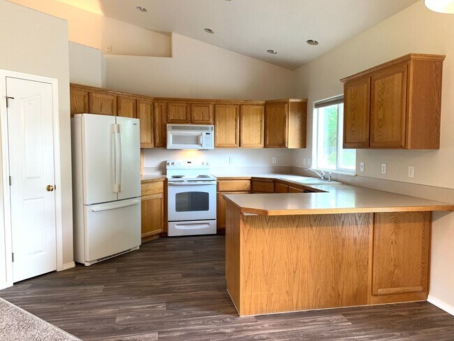 Building Photo - Great 3 bed 2 bath home in downtown Eagle.