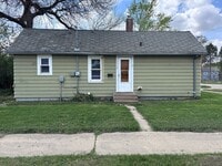 Building Photo - House- NE