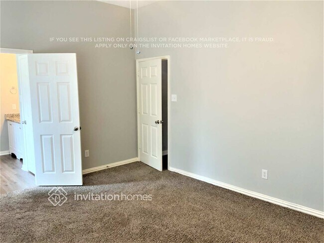 Building Photo - 917 Lake Worth Trl