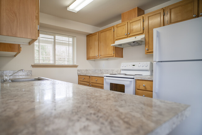 Kitchen - Villas at Lawrence