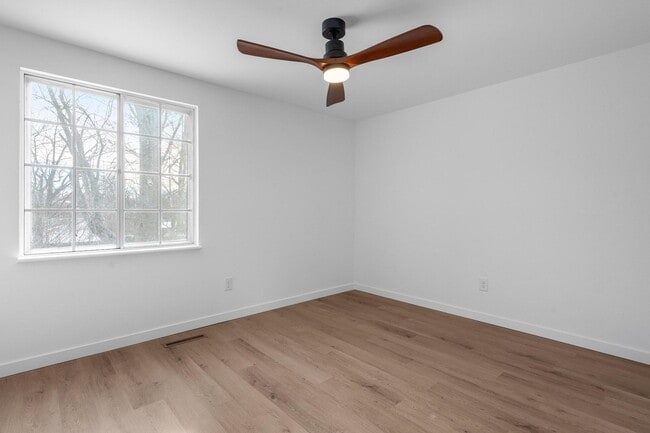 Building Photo - 6028 Leycross Dr