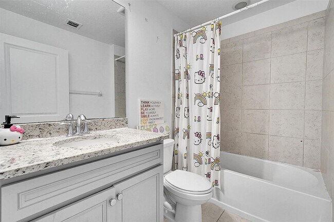 Building Photo - 455 NW 33rd Ln