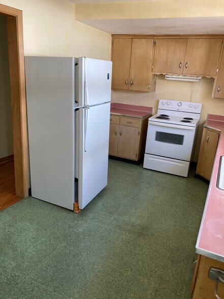 Building Photo - 210 S 16th St