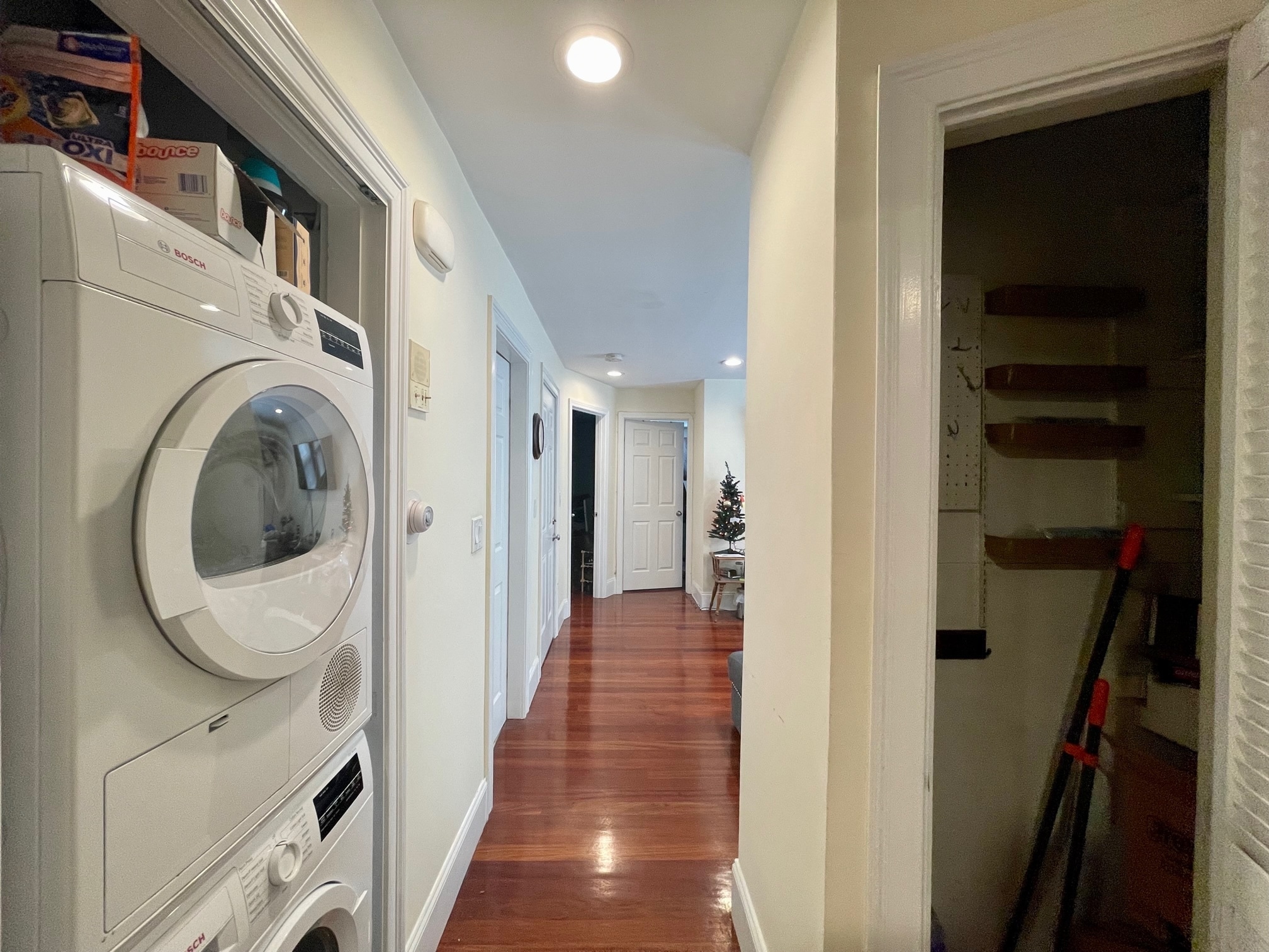 Building Photo - 145 L St