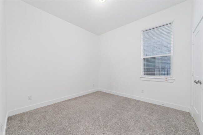 Building Photo - 21738 Meridian Duskywing Dr