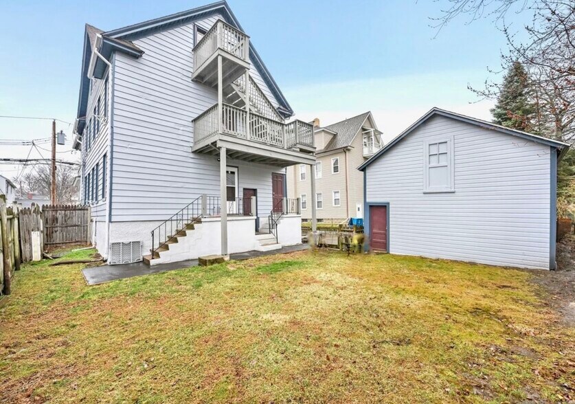 Building Photo - 115 Harborview Ave