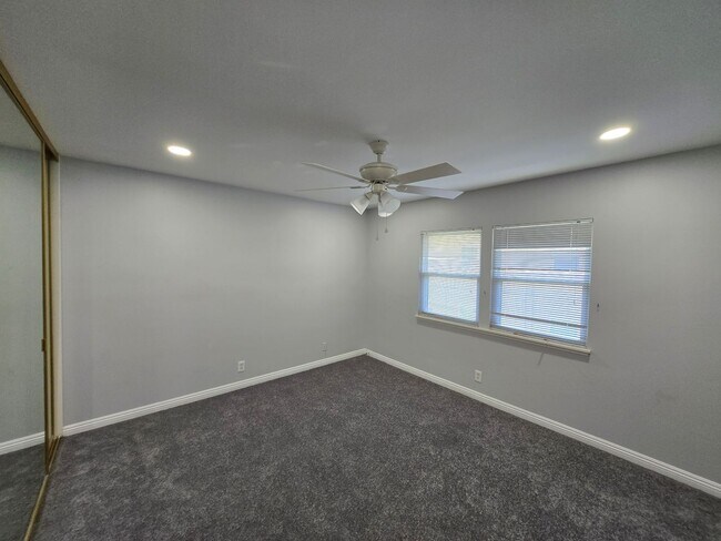 Building Photo - Fairfax/Culver 2-bedroom apartment Cameo Woods