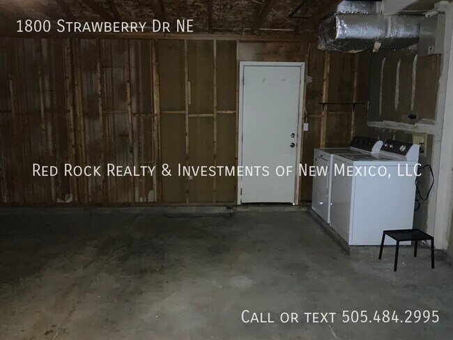 Building Photo - 1800 Strawberry Dr NE