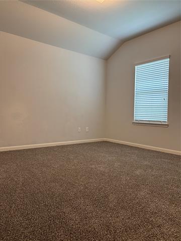Building Photo - 9220 Hawthorne Dr