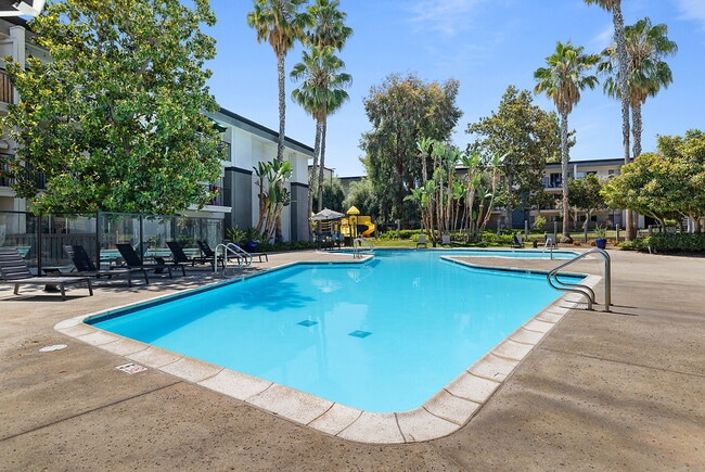 Building Photo - Avondale at Warner Center