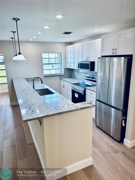 Primary Photo - 14676 Canalview Dr