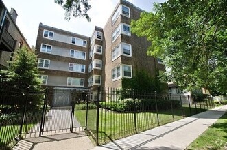 Building Photo - 7710 N Sheridan Rd