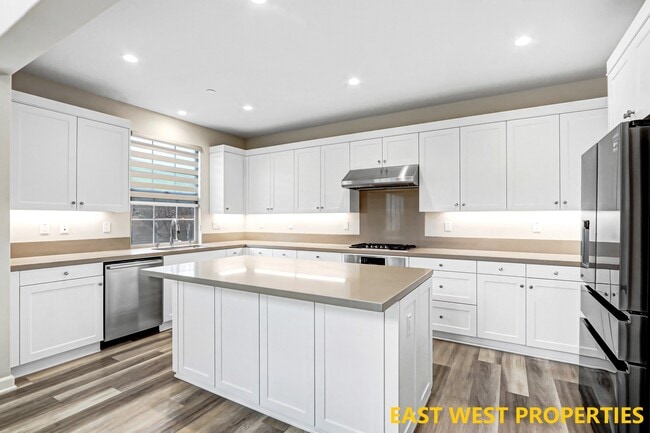 Building Photo - 117 Soaring Eagle