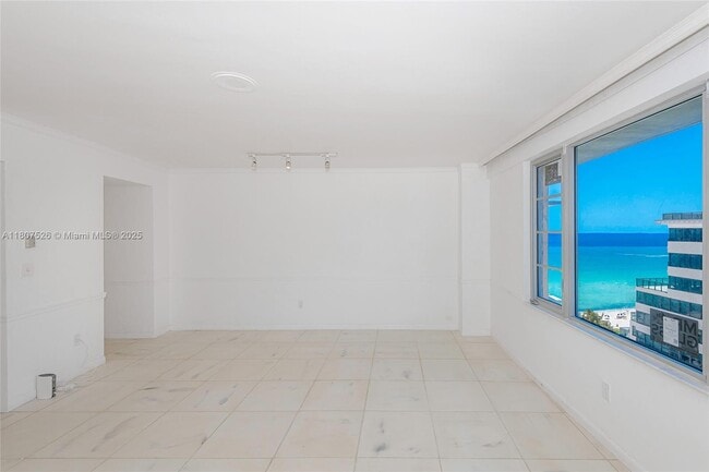 Building Photo - 5255 Collins Ave