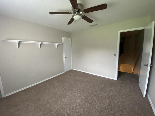 Building Photo - 2759 Devie Ct