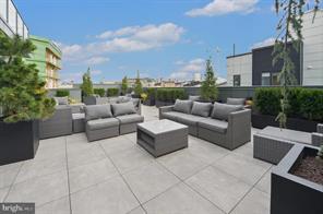 Building Photo - 1214 N American St