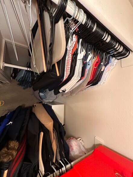 Building Photo - 600 Bagby Ave