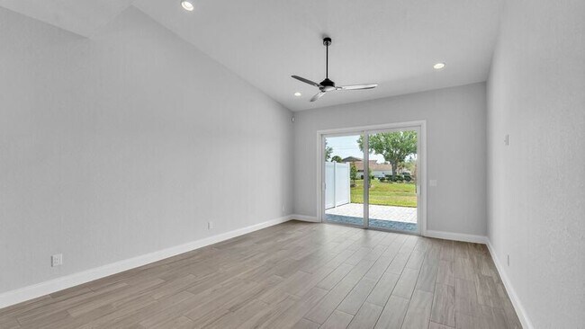 Building Photo - 1171 Windjammer Dr